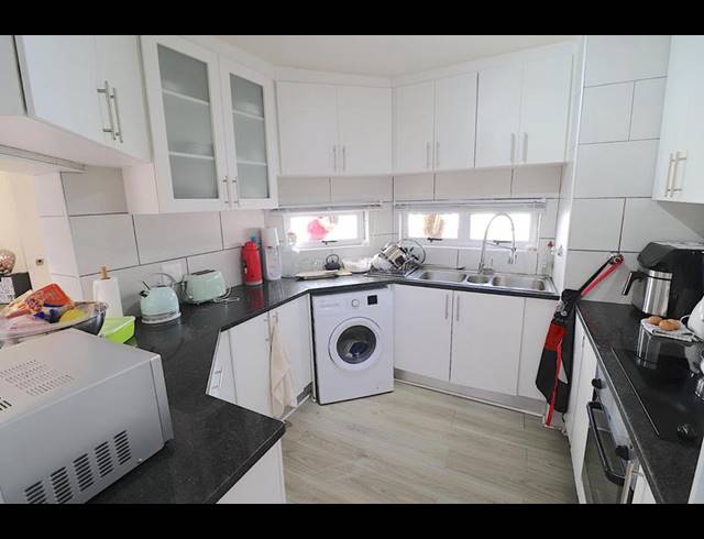 2 BEDROOM APARTMENT FOR SALE IN RIVONIA